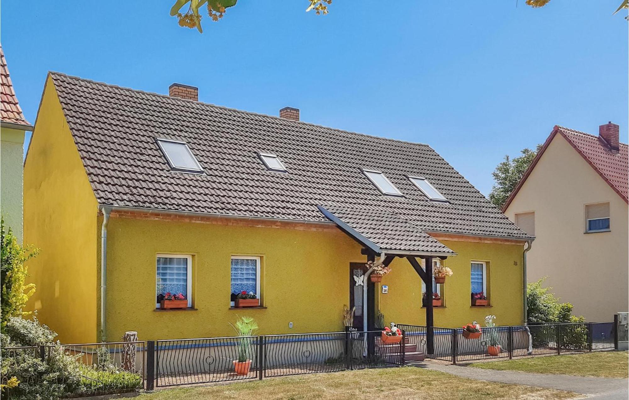 Nice Home In Neu Zauche Ot Caminche With Wifi Caminchen Екстериор снимка