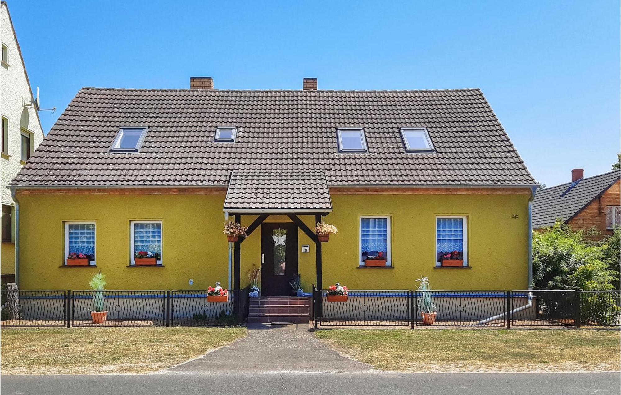 Nice Home In Neu Zauche Ot Caminche With Wifi Caminchen Екстериор снимка