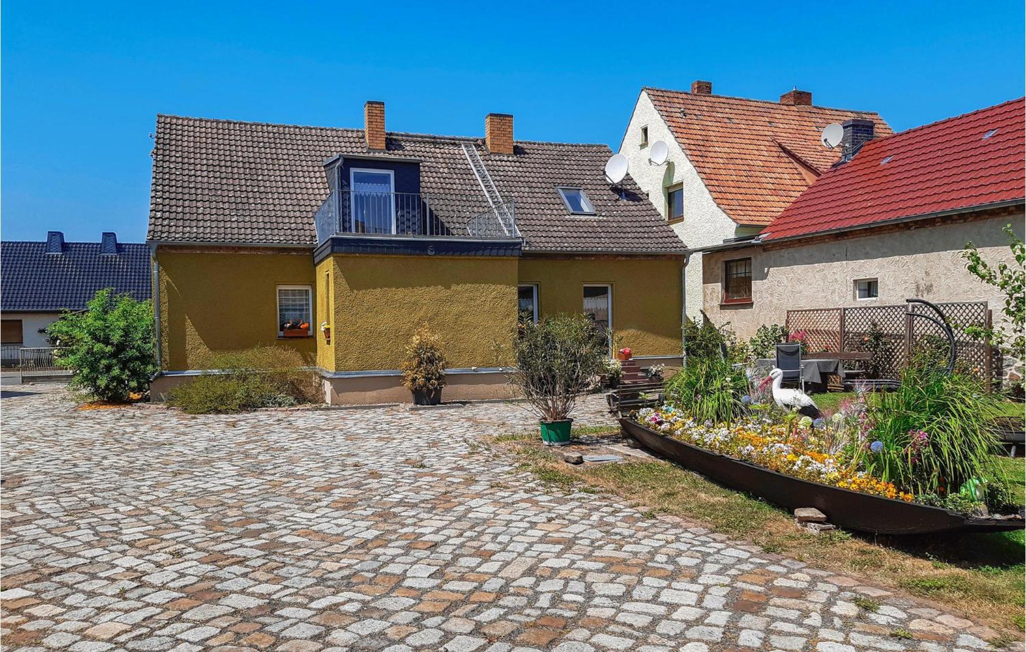 Nice Home In Neu Zauche Ot Caminche With Wifi Caminchen Екстериор снимка